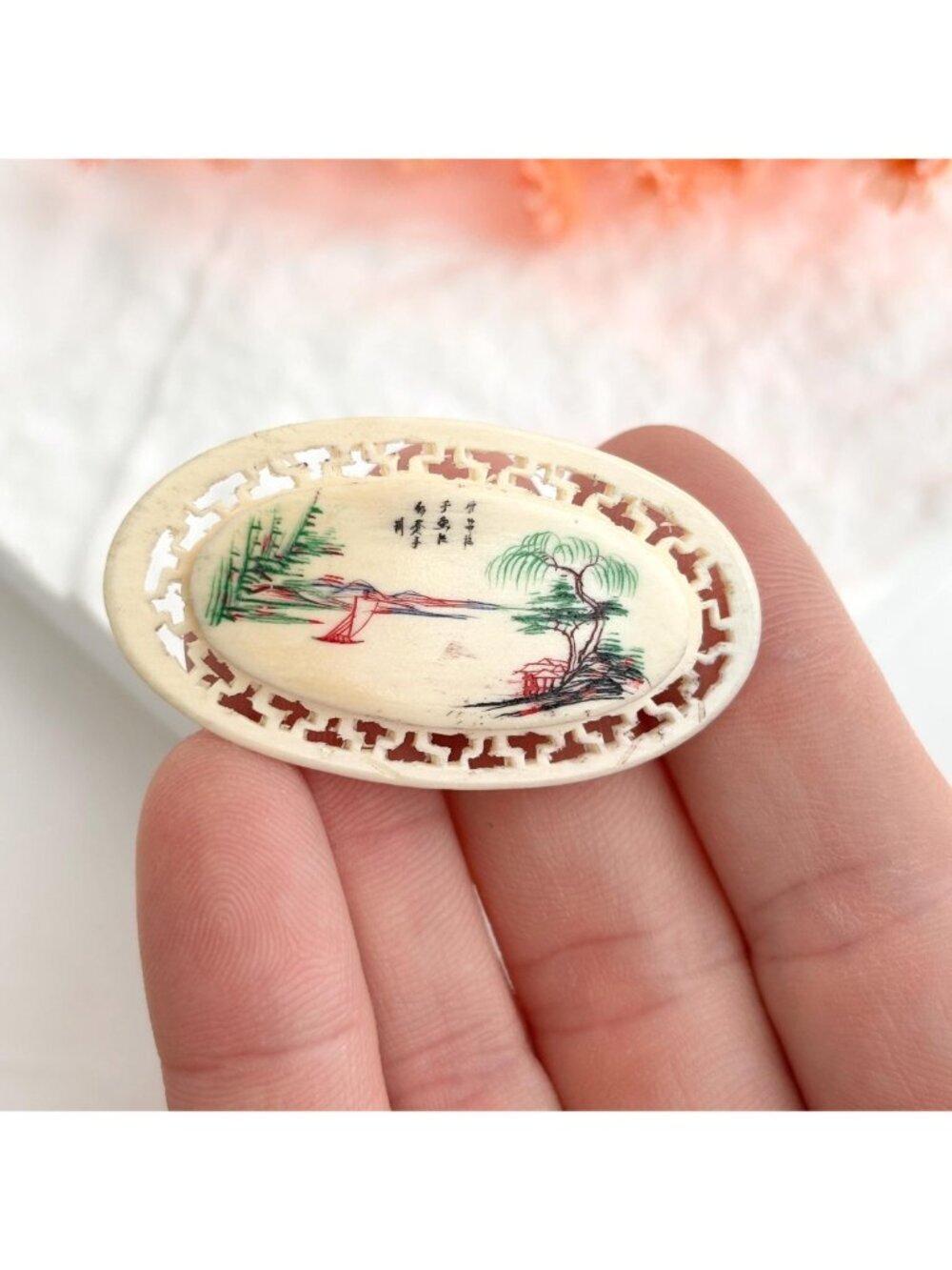 Chinese Hand-Carved & Painted Landscape Scenery 1950's Vintage Jewelry Brooch - Picture 5 of 10